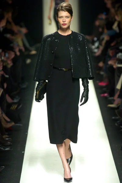Look 30